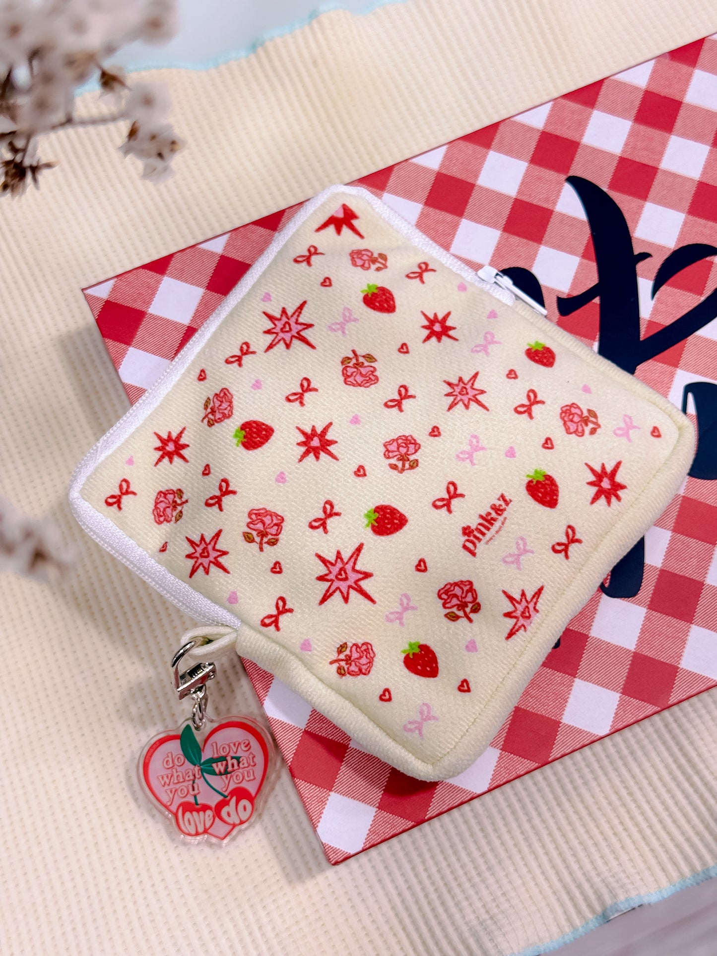 Pouch & Mini Keychain Set
