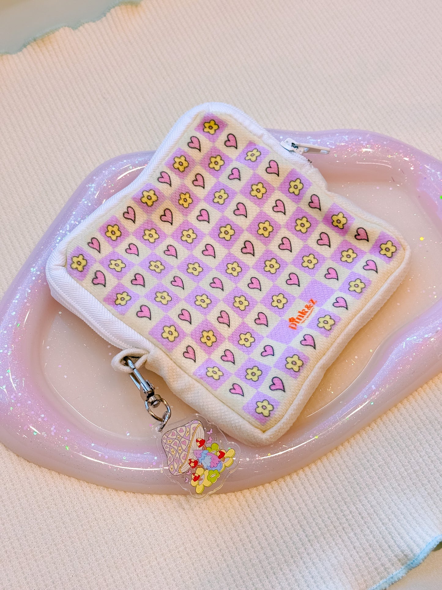 Pouch & Mini Keychain Set
