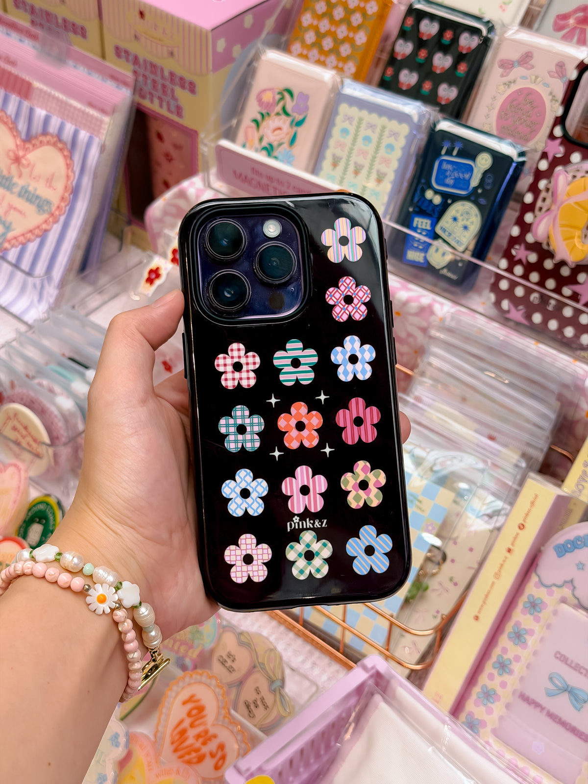 iPhone 15 Plus Floral Phone Case (MagSafe)