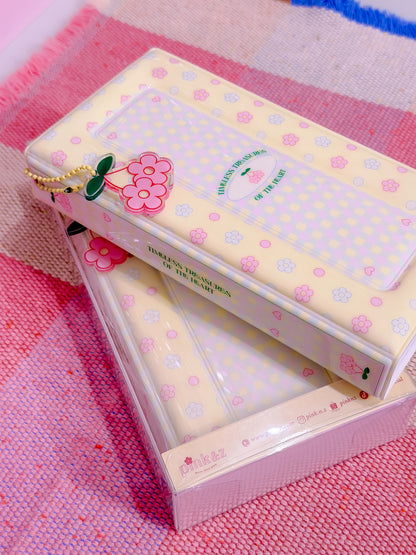 Puffy Long Photo Album with Keychain for 4-cut photos / Photo Booth Photo Album