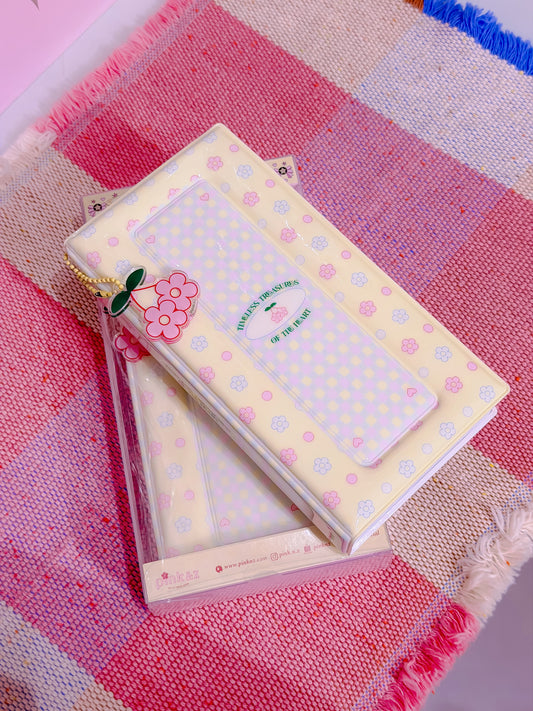 Puffy Long Photo Album with Keychain for 4-cut photos / Photo Booth Photo Album