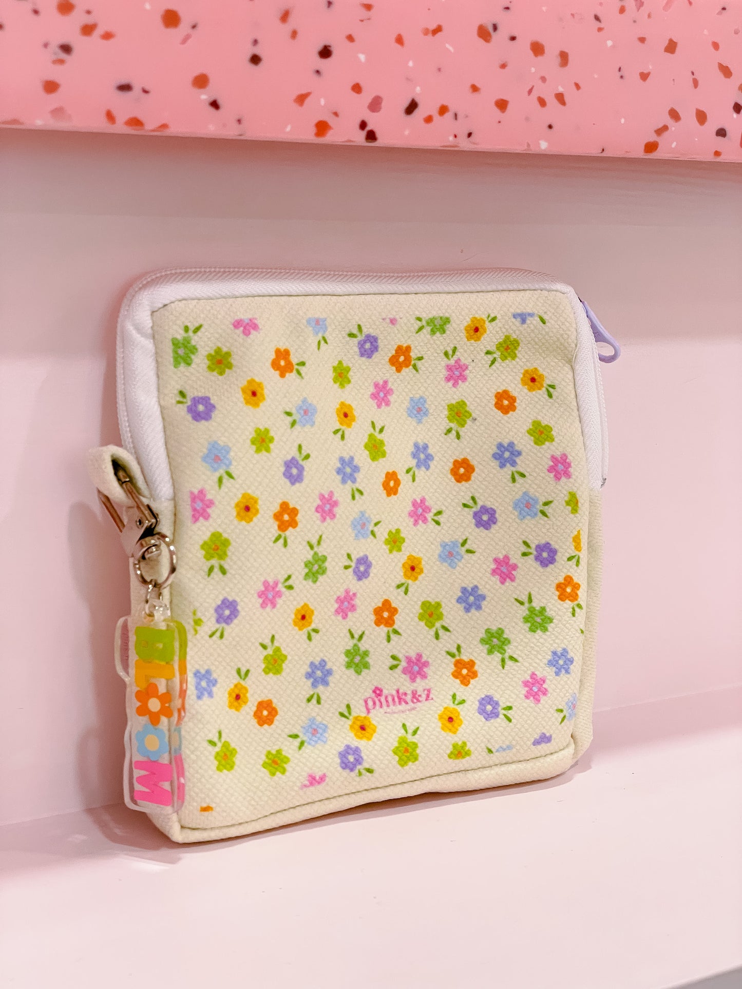 Pouch & Mini Keychain Set
